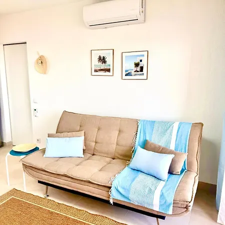 Modern 2br Walk To *