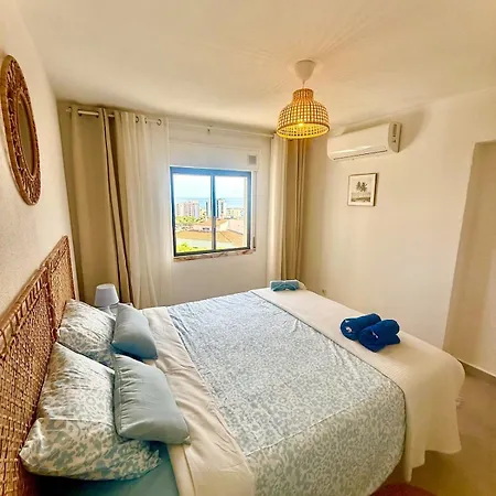 Modern 2br Walk To * Quarteira