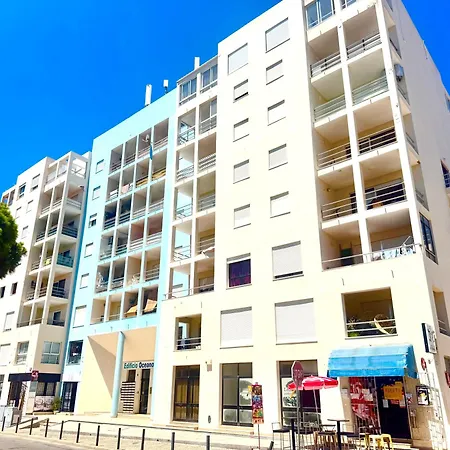 Modern 2br Walk To